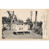 Colonie Scolaire du XIIe Arrondissement - Villeblevin (Yonne) - Madame la Neige - Représentation en plein air.