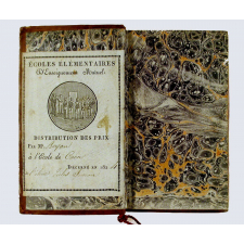 La Henriade, Poème, avec les notes et variantes; suivi de l'essai sur la poésie épique.