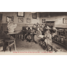 Collège de Jeunes Filles de Boulogne-sur-Mer - La Salle de Dessin.