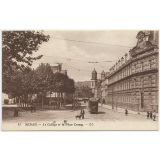 11 - Sedan - Le Collège et la Place Crussy.