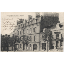 St-Hilaire-du-Harcouet (Manche) - L'Ecole Primaire Supérieure.