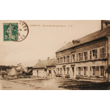 Camelin - La Mairie et les Ecoles.