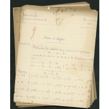 Lot de devoirs d'algèbre.