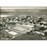 Nonancourt (Eure). Vue générale de La Madeleine, les Écoles et le Stade