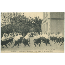Cannes Institution Ste-Marie - La leçon de gymnastique.