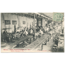 Nancy - Ecole Professionnelle de l'Est - Atelier d'Ajustage sur Fer.