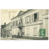 Louvres - La Mairie-Ecoles.