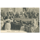 Missions d'Afrique - A l'école.
