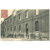 Ecole supérieure d'Albert - La sortie des Externes.