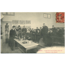 Béziers - Ecole libre de la Trinité, Classe de Physique et de Chimie.