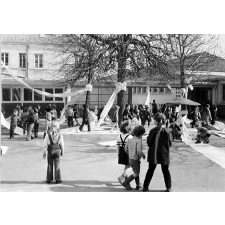 Ecole maternelle du Centre - Sceaux - Animation sur le thème du vent.