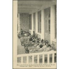 Oeuvre des colonies de vacances des Ecoles Publiques de Rennes - Preventorium Rey - Galerie de Cure, côté filles.