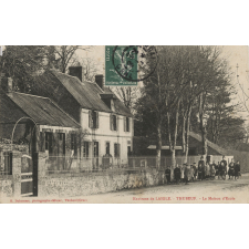 Environs de Laigle - Thubeuf - La Maison d'Ecole.
