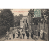Fleury-sur-Andelle (Eure) - La rue des Ecoles.
