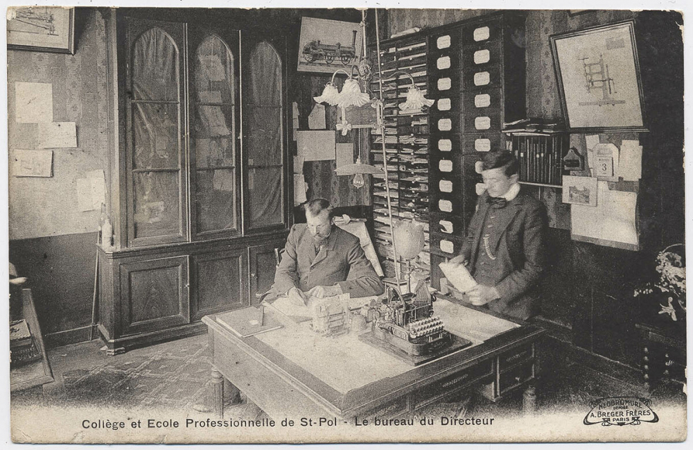Collège et Ecole Professionnelle de St-Pol - Le Bureau du Directeur.