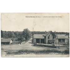 Thiron-Gardais (E.-&-L.) - L'Avenue de la Gare et les Ecoles.
