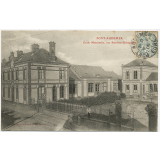 Pont-Audemer - Ecole Maternelle, rue Stanislas-Delaquaize.
