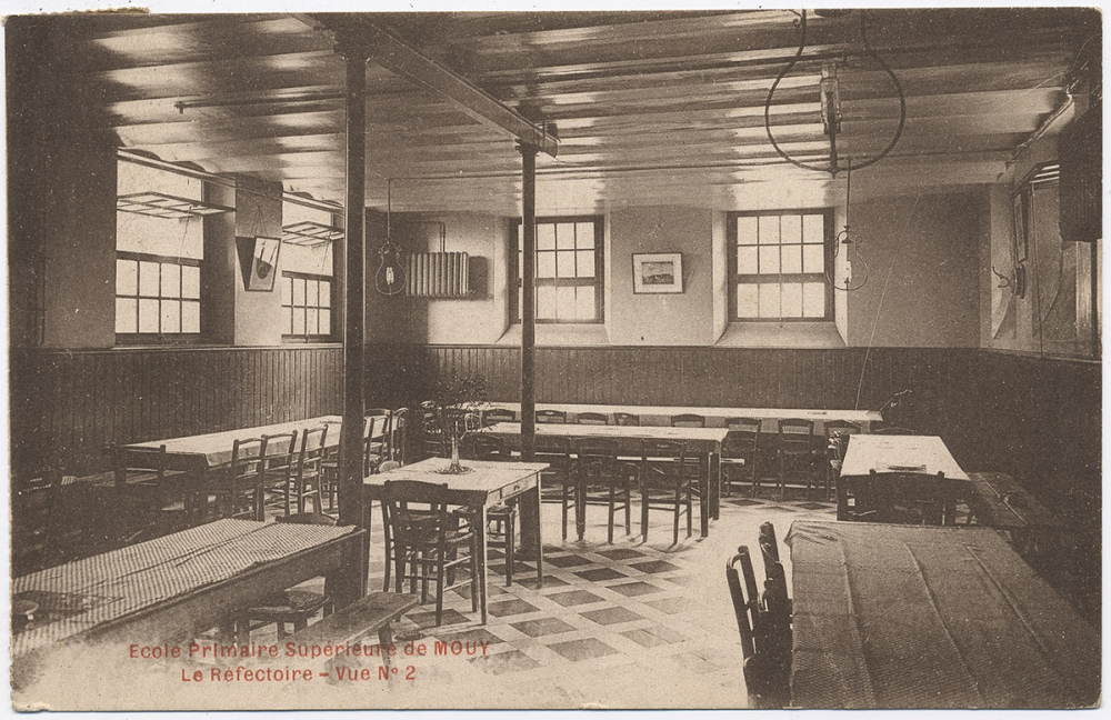 Ecole Primaire Supérieure de Mouy - Le Réfectoire - Vue No2.