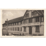 11 - La Neuve-Lyre (Eure) - La Mairie et les Ecoles.