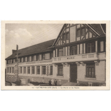 11 - La Neuve-Lyre (Eure) - La Mairie et les Ecoles.