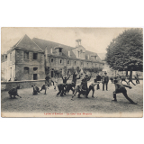 Lycée d'Evreux - La cour des Moyens.