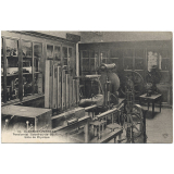 16 - Clermont-Ferrand - Pensionnat Godefroy-de-Bouillon - Salle de Physique.