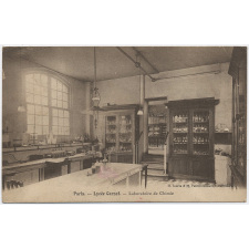 Paris - Lycée Carnot - Laboratoire de Chimie.