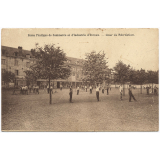 Ecole Pratique de Commerce et d'Industrie d'Evreux - Cour de Récréation.