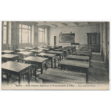 Rennes - Ecole Primaire Supérieure et Professionnelle de Filles - Une salle de classe.