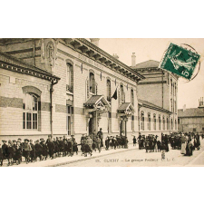 13 - Clichy - Le groupe Pasteur.