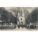 523 - Dun-sur-Auron ( Cher) - Ecole Communale.