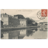 41 - Troyes - Groupe scolaire des Jacobins.