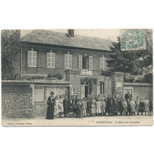 Richeville - La Mairie et les Ecoles.