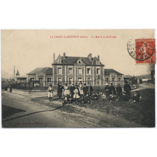 La Croix-St-Leufroy (Eure) - La Mairie et les Ecoles.