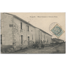 Bouconville - Maison Commune et Sortie de l'Ecole.