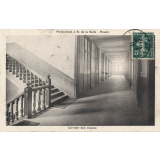 Pensionnat J. B. de la Salle - Rouen - Corridor des Classes.