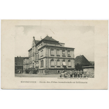 Massevaux - Ecole des Filles transformée en Infirmerie.