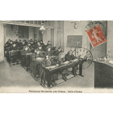 Pensionnat Ste-Jeanne, près Orléans - Salle d'Etudes.