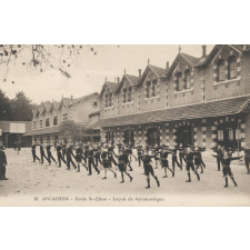 18 - Arcachon - Ecole St-Elme - Leçon de Gymnastique.