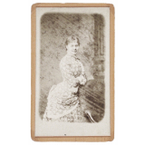 Jeune femme. 