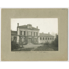 Groupe scolaire de Pont Sainte-Maxence (Oise). Façade postérieure.