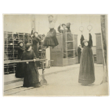 Ecole Normale d'Institutrices, Coutances, gymnastique. 