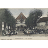 Trie-Château (Oise) - Place Communale.