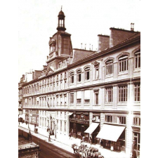 Ecole Turgot - Façade principale sur la rue de Turbigo.
