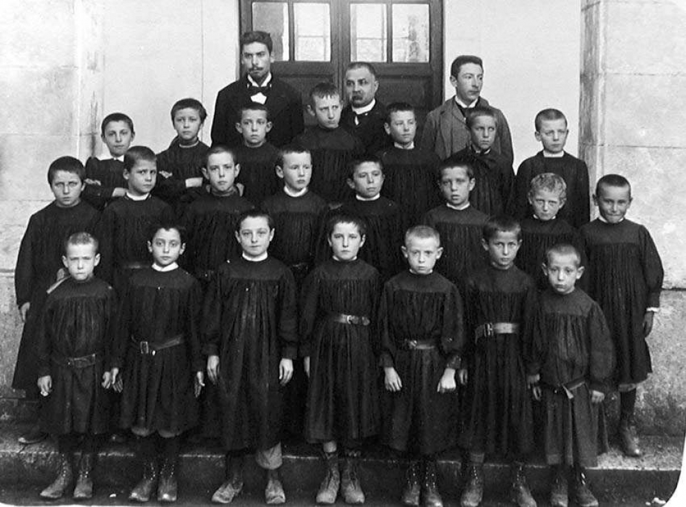 Ecole Normale d'Instituteurs de Châteauroux - Elèves de l'Ecole annexe, le 23 octobre 1899. 