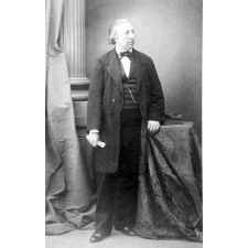 Emmanuel Arago. 