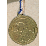 Insigne de quête de la Journée de l'Orphelinat des Armées. 