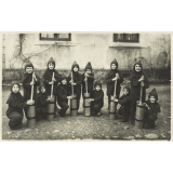 Ecole de Filles - Bussang - Les petits nains à la montagne.