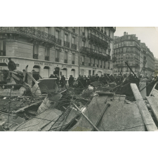 CRS et chargeuse sur chenilles.
