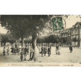 9 - Evreux (Eure) - La place Dupont-de-l'Eure - Le Cours Secondaire.